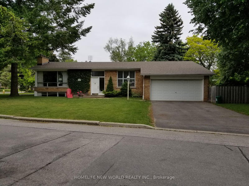 home for lease on 17 Palomino Crescent