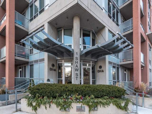 718 - 1 Shaw Street