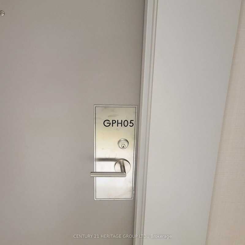 GPH05 - 8 Widmer St, Toronto, M5V 0W6 | Image 2