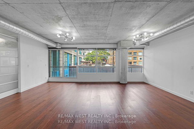 303 - 42 Camden Street