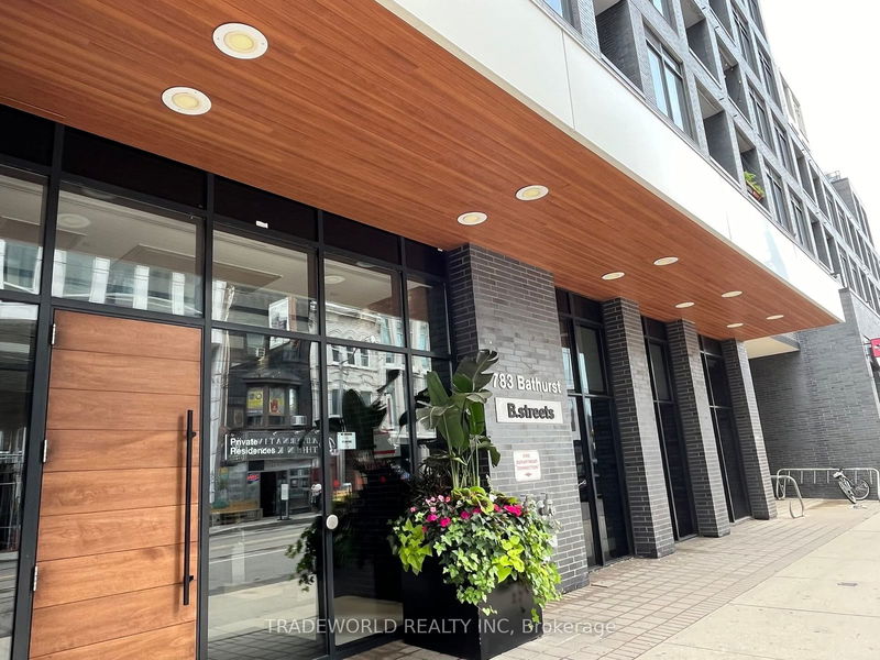 home for sale on 305-783 Bathurst Street