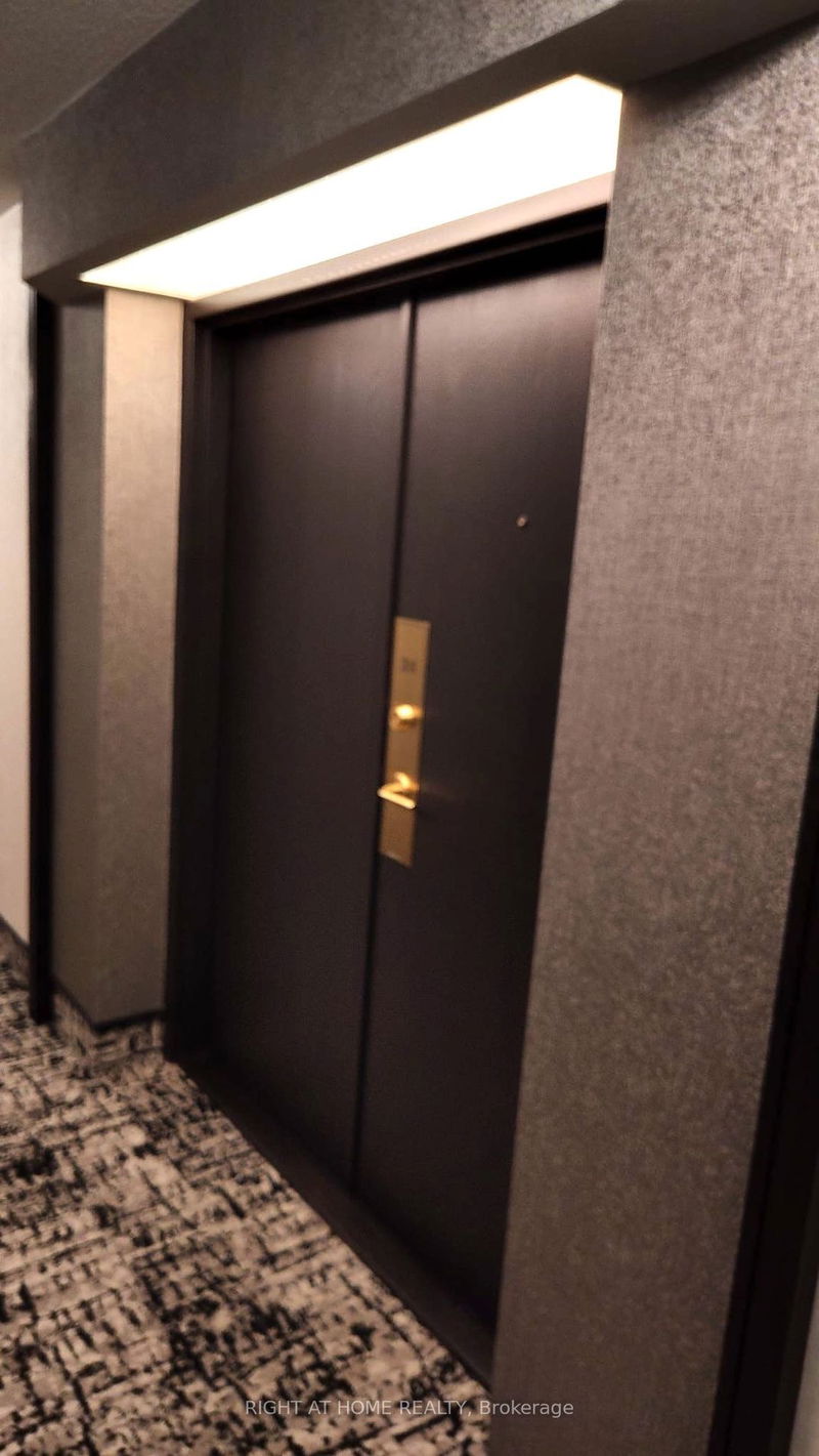 Room1