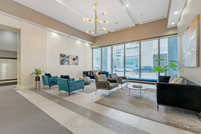 1212 - 19 Grand Trunk Cres, Toronto, M5J 3A3 | Image 3