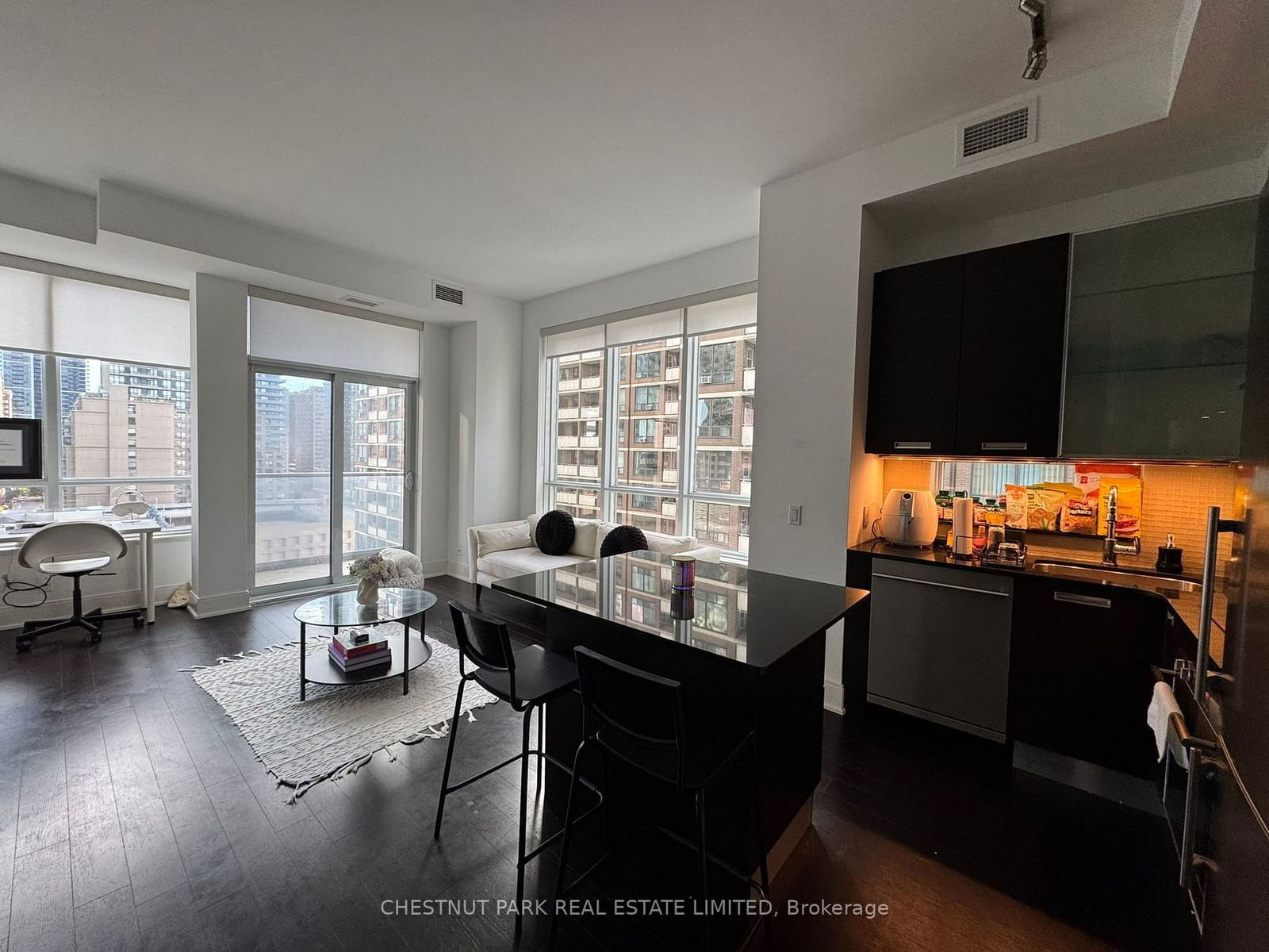 Condo leased at 1102-21 Balmuto Street, Toronto, Bay Street Corridor, M4Y 1W4 - MLS: C9418744