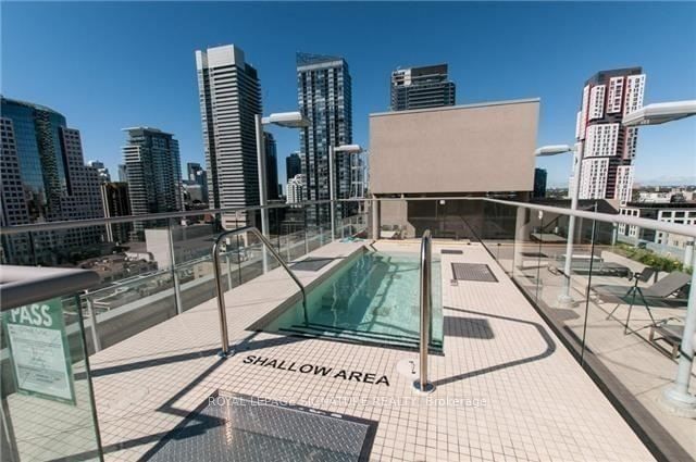 home for lease on 402-126 Simcoe Street