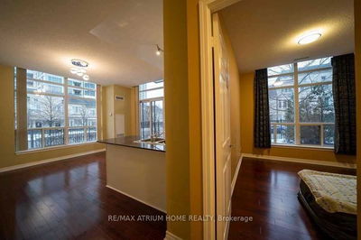 Unit 106 — 19 Barberry Pl, Toronto - Bayview Village image-0-1