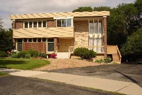 8 Foxdale Crt, Toronto, M2K2P2 | Image 3