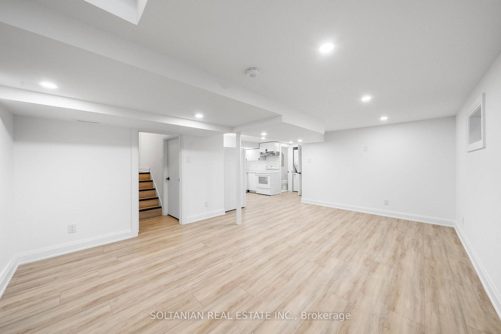 Listing Image 35