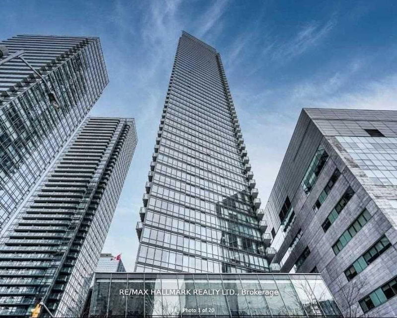 home for lease on 3705-832 Bay Street