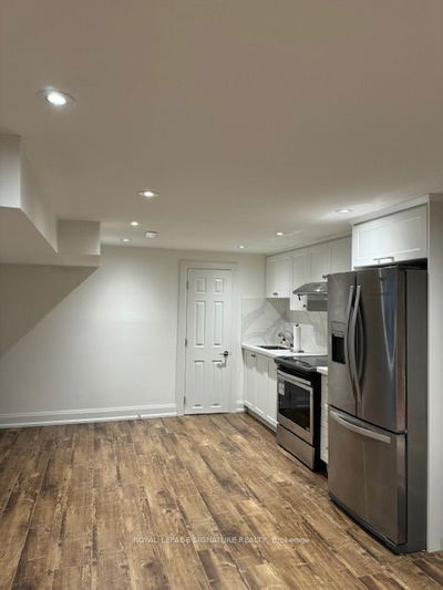 Unit Bsmt — 30 Chiswell Cres, Toronto - Willowdale East image-0-1