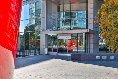 Unit 4806 — 21 Iceboat Terr, Toronto - Waterfront Communities C1 image-0-3