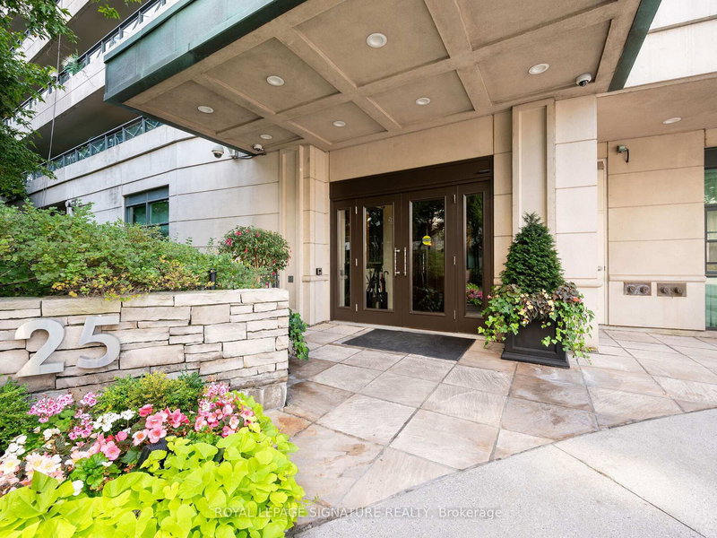 909 - 25 Scrivener Sq, Toronto, M4W 3Y6 | Image 2
