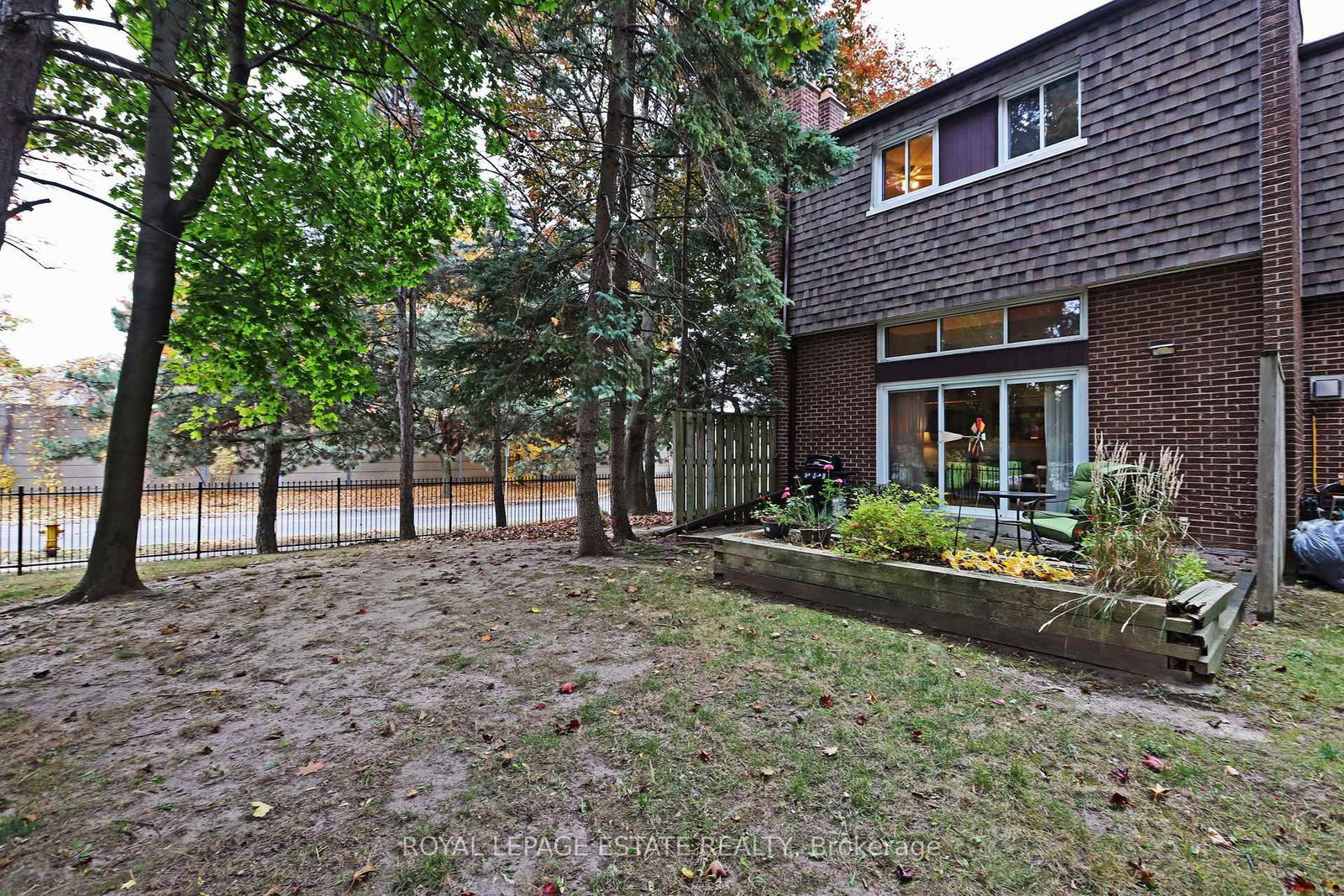 Listing Image 33
