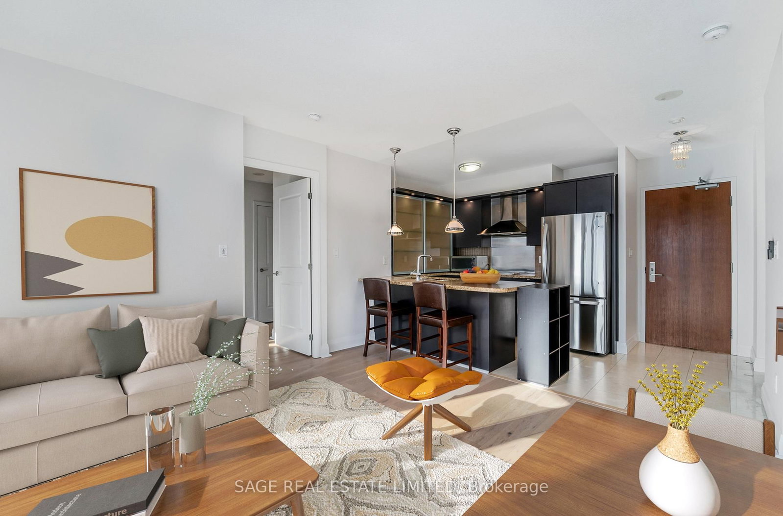 Listing Image 5