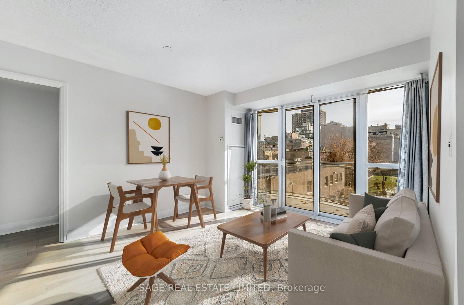 Listing Image 6