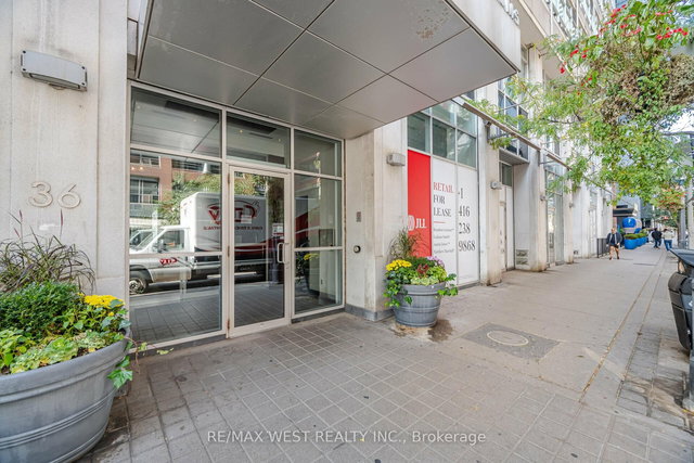 1115 - 36 Blue Jays Way