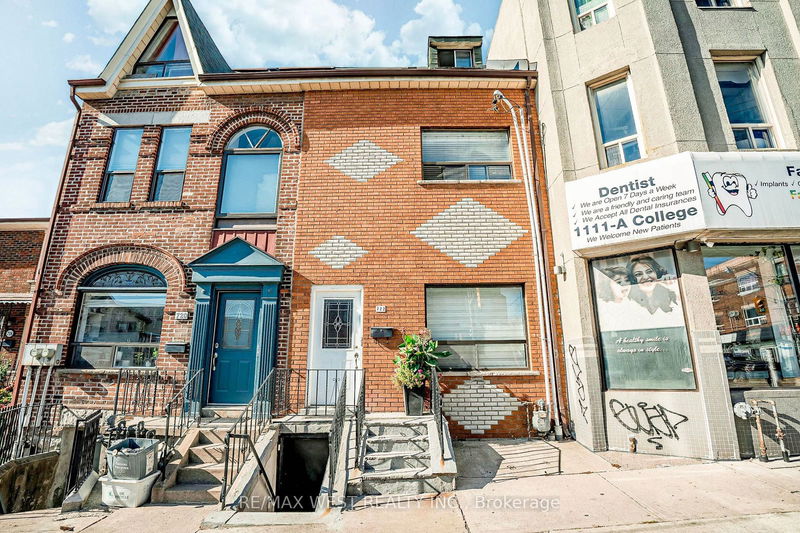 home for lease on 2-722 Dufferin Street