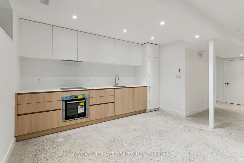 home for lease on BSMT-76 Sussex Avenue
