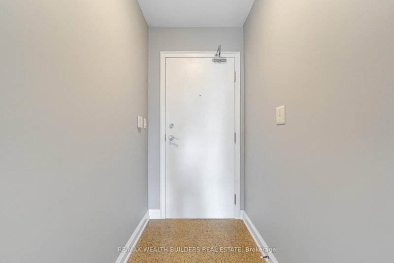 1612 - 397 Front St W, Toronto, M5V 3S1 | Image 2