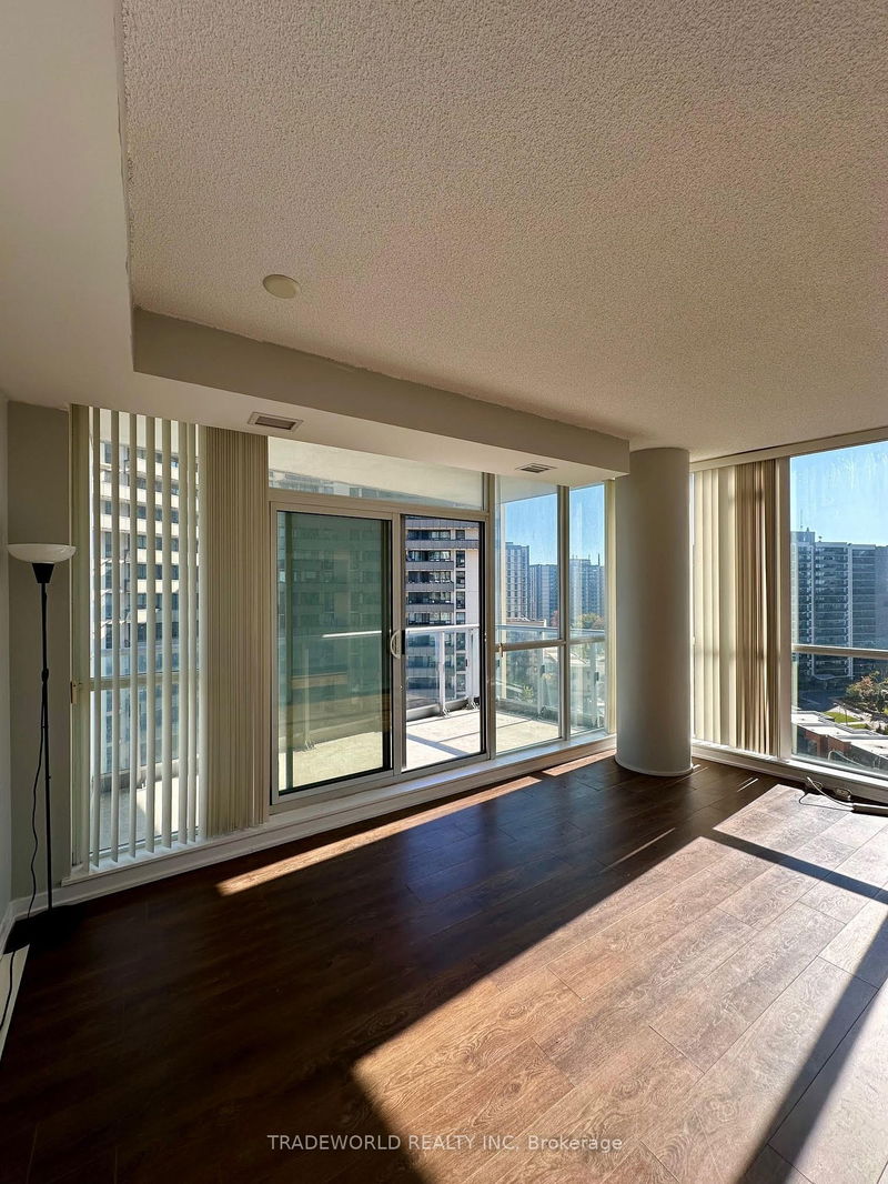 home for lease on 902-70 Forest Manor Road
