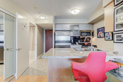 Unit 1109 — 18 Harrison Garden Blvd, Toronto - Willowdale East image-0-3