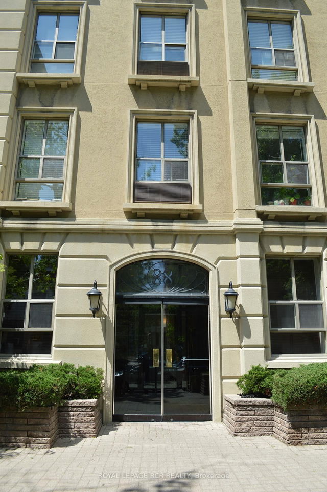 410 - 88 Charles Street