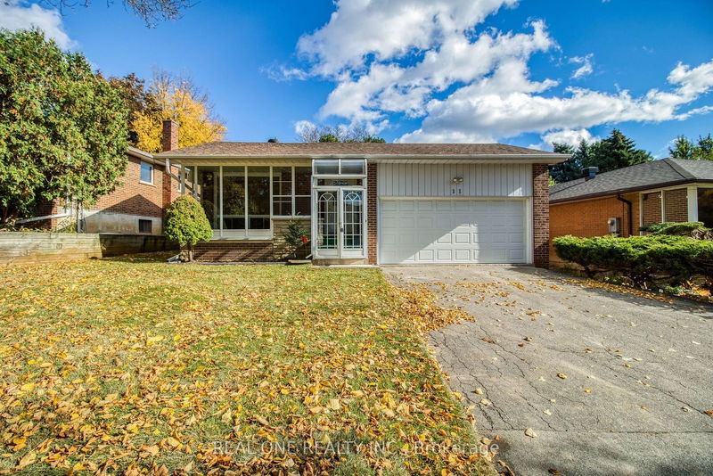 home for sale on 11 Rollingwood Drive