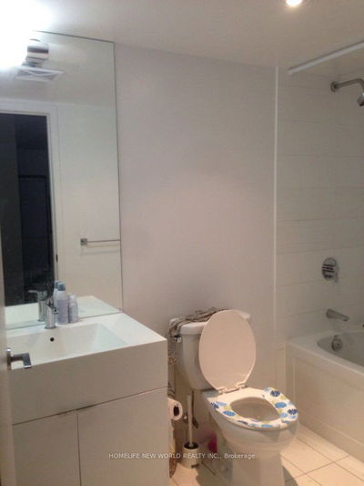 Unit 1057 — 10 Capreol Crt, Toronto - Waterfront Communities C1 image-0-3
