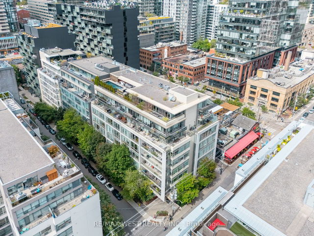212 - 66 Portland Street