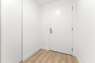 Unit 2105 — 135 East Liberty St, Toronto - Niagara image-0-4