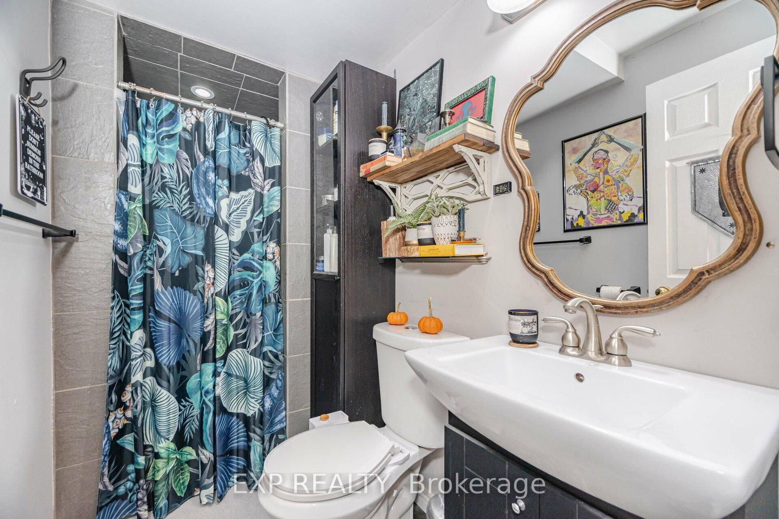 Listing Image 32