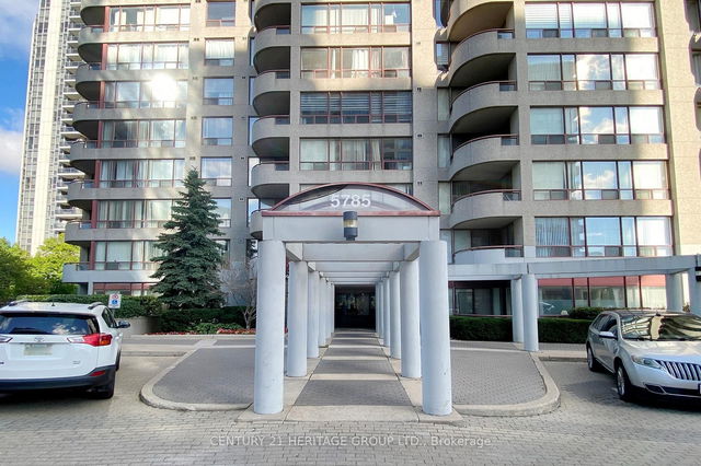 905 - 5785 Yonge Street