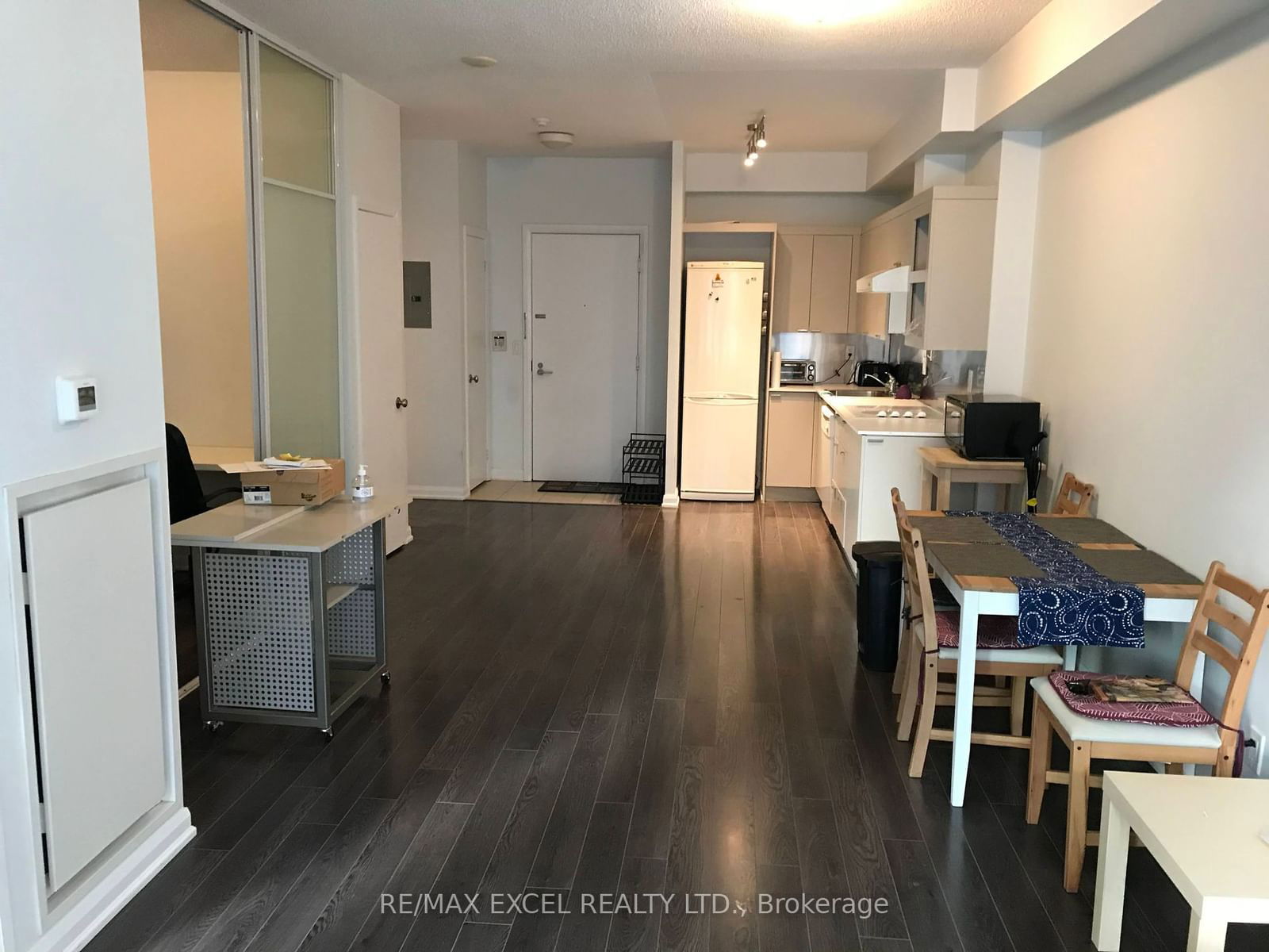 Condo leased at 1616-111 Elizabeth Street, Toronto, Bay Street Corridor, M5G 1P7 - MLS: C9769374