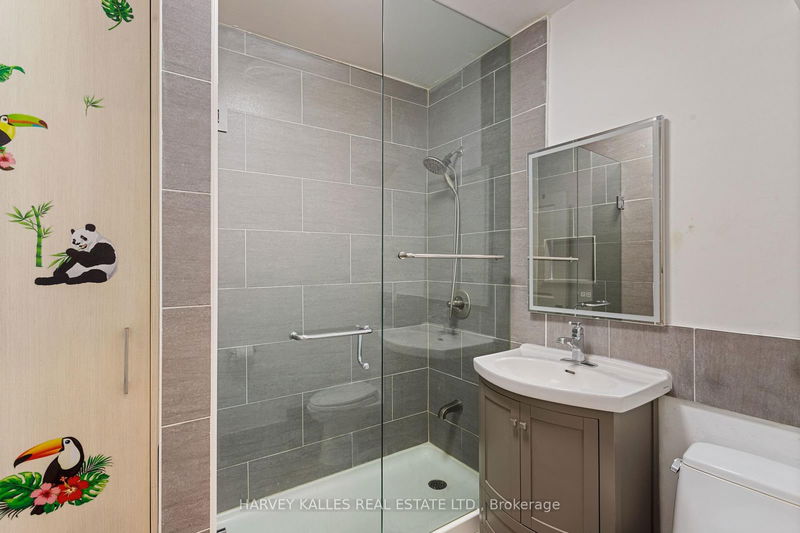 home for lease on 301-113 Bond Street