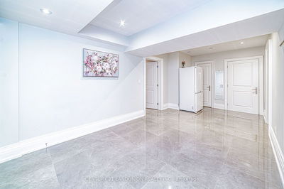 41 Hi Mount (bsmt) Dr, Toronto - Bayview Village image-0-3