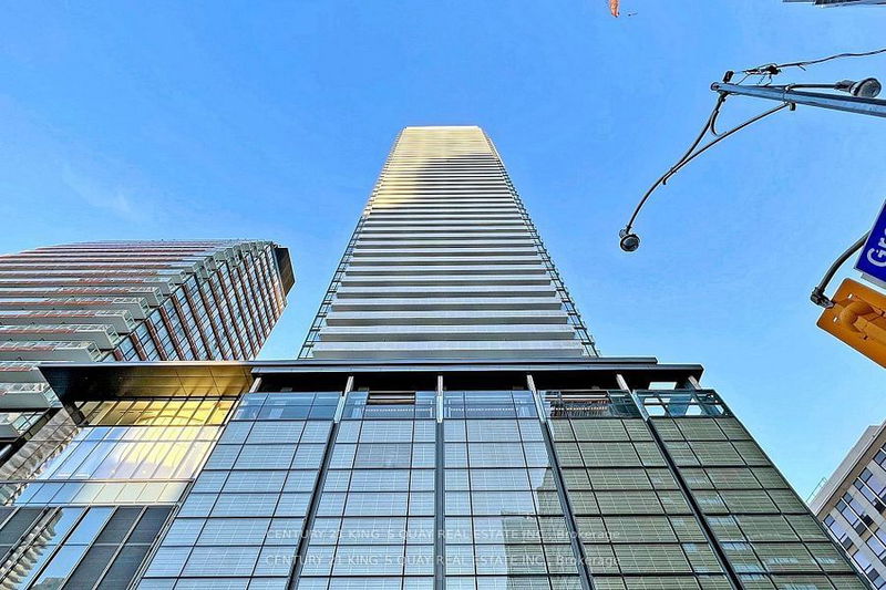 home for lease on 1407-501 Yonge Street