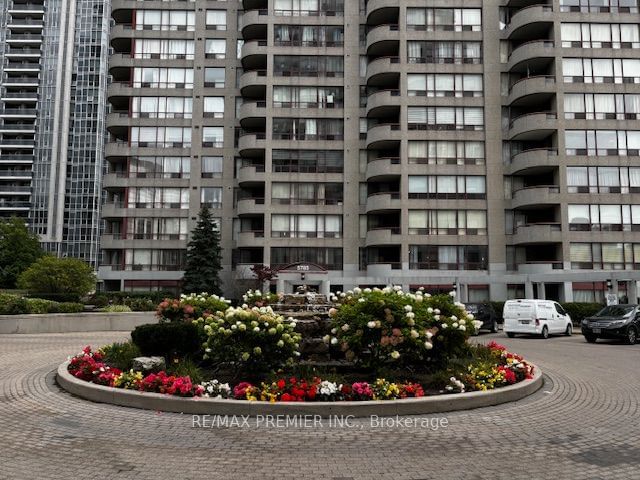 5785 Yonge St #209, Toronto, Ontario (MLS C9860945)