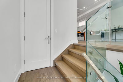 194 Sheldrake Blvd, Toronto - Mount Pleasant East image-0-3