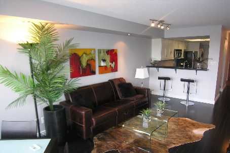 317 - 268 Ridley Blvd, Toronto, M5M4N3 | Image 2