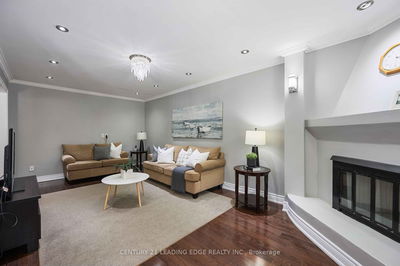 11 Carisbrooke Sq, Toronto - Malvern image-0-3