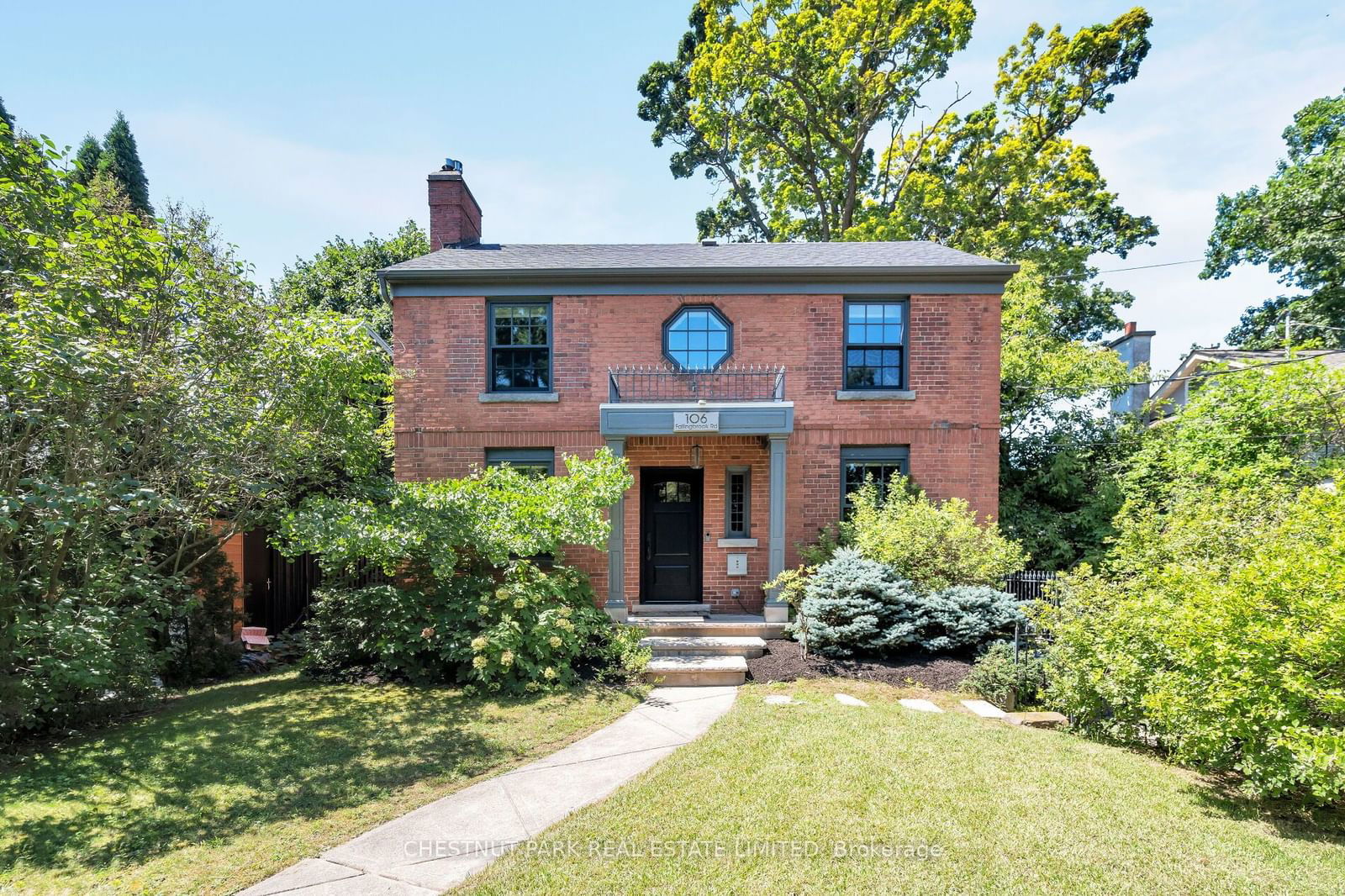 Building in 106 Fallingbrook Road