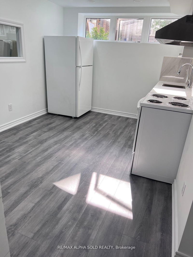 Unit 10 Bsmt — 16 Eaton Park Lane, Toronto - L'Amoreaux image-0-0