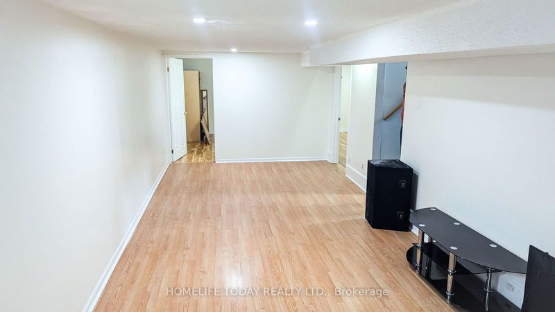 home for lease on Bsmt-9 Gemshaw Crescent