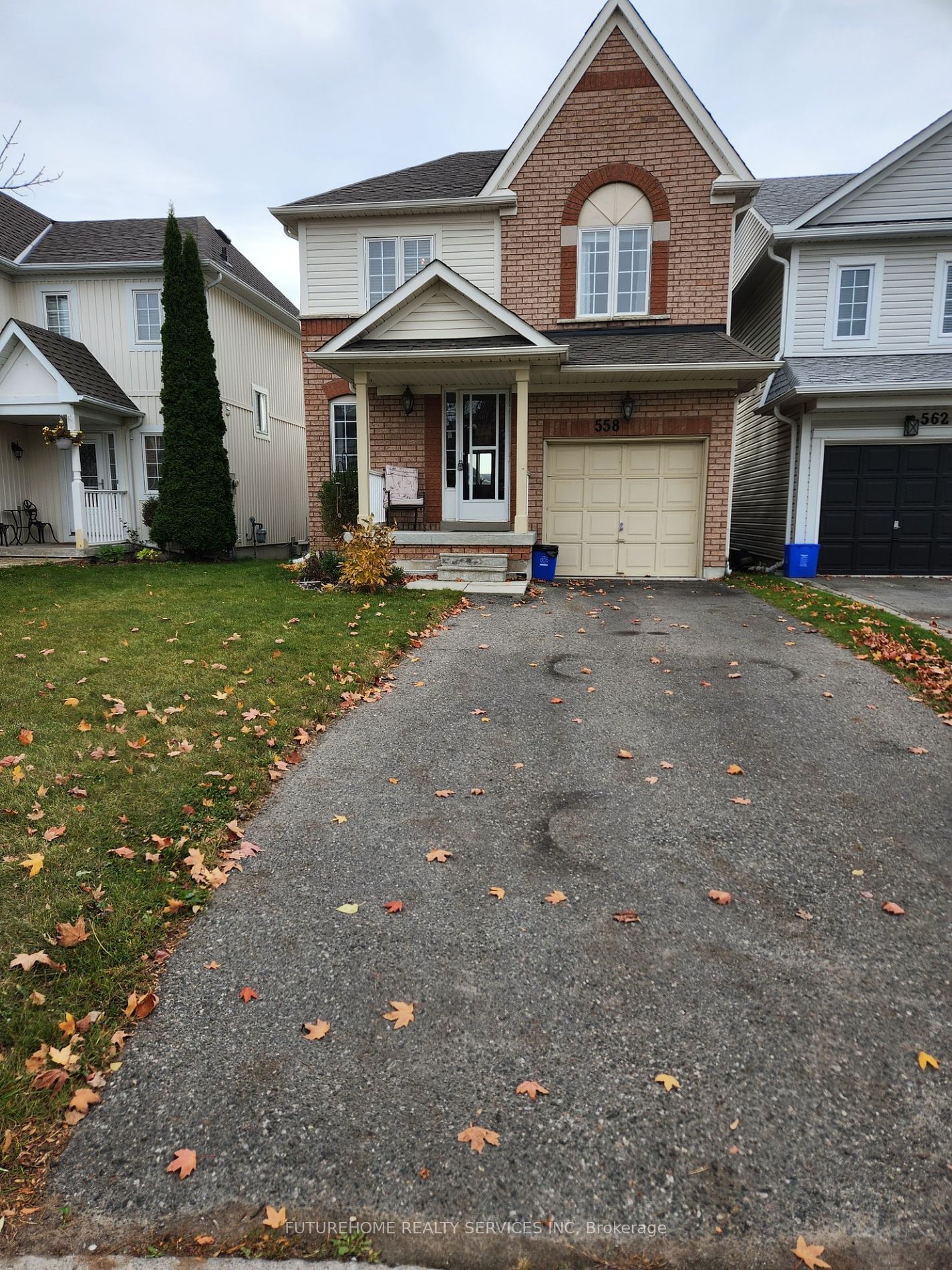 Building at 558 Brasswinds Trail, Oshawa, Pinecrest