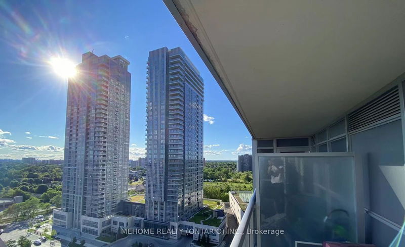 home for lease on 1515-181 Village Green Square