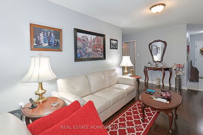 Unit 810 — 3233 Eglinton Ave, Toronto - Scarborough Village image-0-4