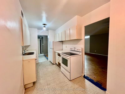 Unit 707 — 180 Markham Rd, Toronto - Scarborough Village image-0-4