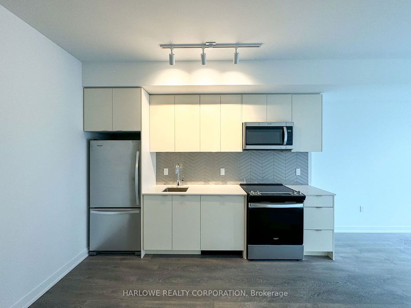 home for lease on 408 A-1606 Charles Street