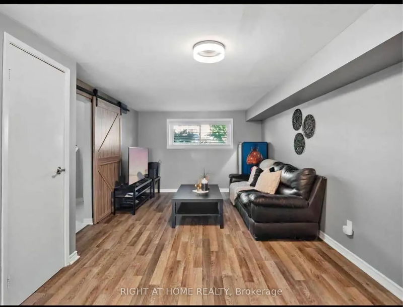 home for lease on BSMT-174 CASTLEBAR Crescent