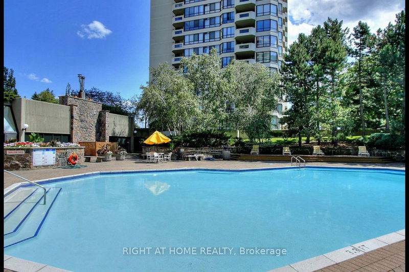home for sale on 929-25 Bamburgh Circle